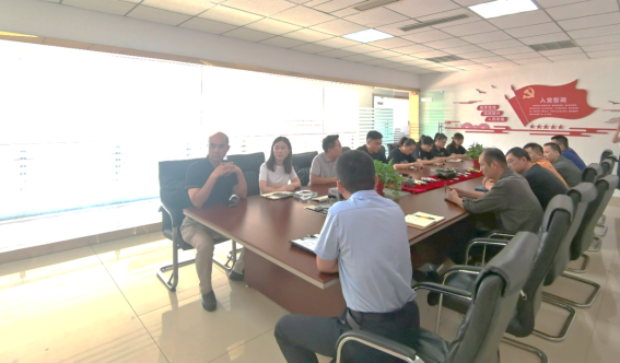 博革咨詢與二馬液壓達成精益布局&6S與目視化合作，召開項目啟動會
