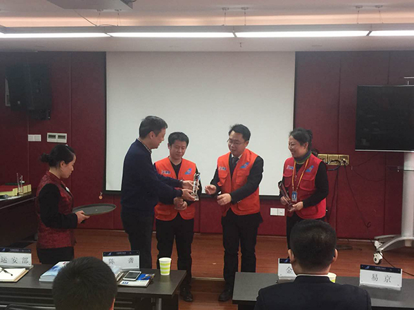 航空安全班組精益管理培訓(xùn)頒獎現(xiàn)場 航空安全班組精益管理培訓(xùn)頒獎現(xiàn)場