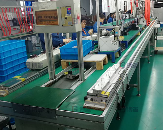 采用雙邊流水線，節(jié)約空間，電子組裝材料水蜘蛛配送。