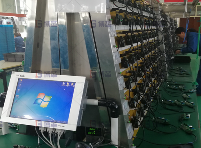 大量使用工裝和治具，提高品質(zhì)和提升生產(chǎn)效率。